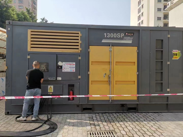 富顺500KW发电机组冬季应该配多大的启动电瓶？